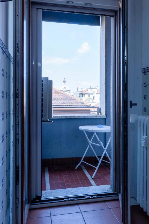 Milan Flat 5 Min From Duomo With Park For Small Cars Exterior photo